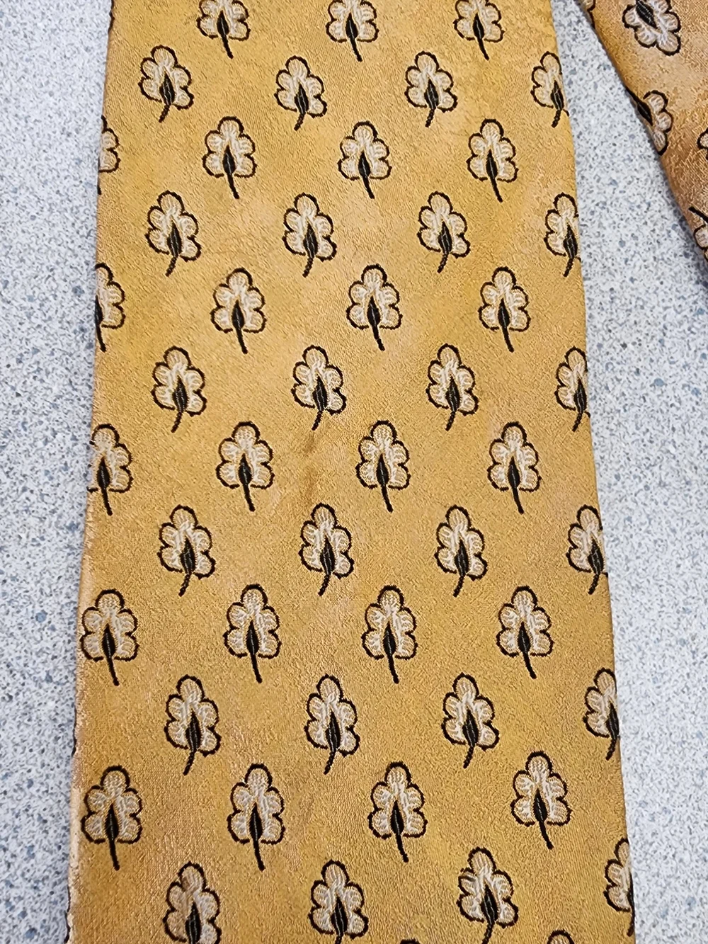 Vintage Joseph Abboud Gold Woven Silk Leaf Print Tie